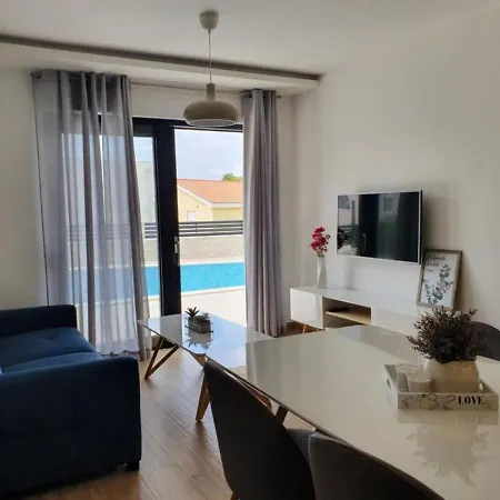 Appartamento Esse - Heated Pool & Seaview *