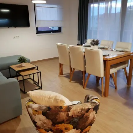 Esse - Heated Pool & Seaview Appartamento